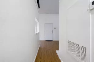 908 Poplar St, Austin, TX 78705 - Photo 4