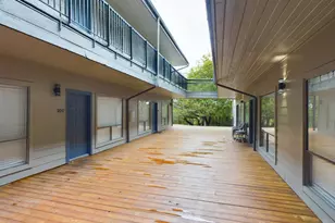 908 Poplar St, Austin, TX 78705 - Photo 14