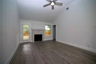 131 Stephen Ct, Kyle, TX 78640 - Photo 4