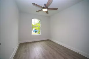 131 Stephen Ct, Kyle, TX 78640 - Photo 6