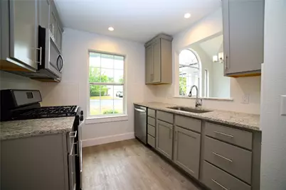 131 Stephen Court, Kyle, TX 78640 - Photo 2