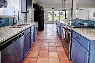 250 Shelley Ln, San Marcos, TX 78666 - Photo 10