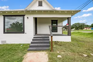 100 W Caskey St, Florence, TX 76527 - Photo 4