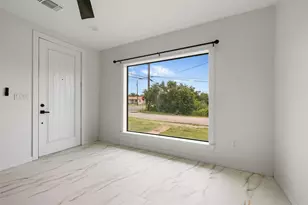100 W Caskey St, Florence, TX 76527 - Photo 8