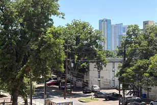 1900 Barton Springs Rd, Austin, TX 78704 - Photo 10