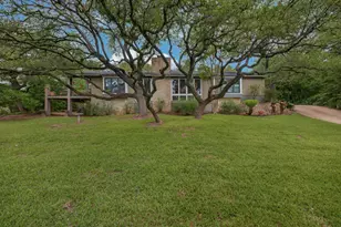 18 Sundown Pkwy, Austin, TX 78746 - Photo 2