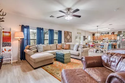 847 Bella Vista Circle, Kyle, TX 78640 - Photo 8