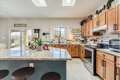 847 Bella Vista Circle, Kyle, TX 78640 - Photo 12