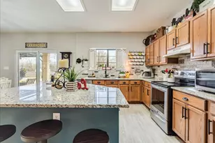 847 Bella Vista Cir, Kyle, TX 78640 - Photo 12