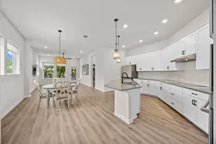 117 Monterey Oak Trl, Georgetown, TX 78628 - Photo 6