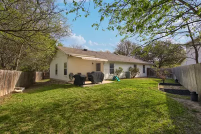 8804 Dittmar Oaks Drive, Austin, TX 78748 - Photo 22
