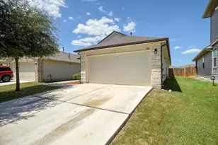 706 Roaring Fork Ln, Bastrop, TX 78602 - Photo 4
