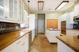 12505 Hunters Chase Dr, Austin, TX 78729 - Photo 28