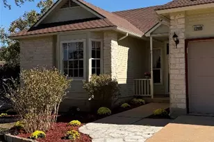 12505 Hunters Chase Dr, Austin, TX 78729 - Photo 38