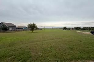 2131 County Rd 314, Jarrell, TX 76537 - Photo 34