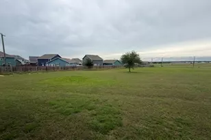 2131 County Rd 314, Jarrell, TX 76537 - Photo 36