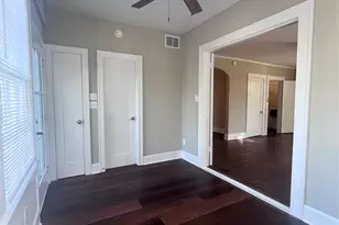 305 Moore Blvd, Austin, TX 78705 - Photo 12
