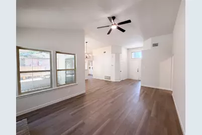 605 Hawthorne Lane, Round Rock, TX 78664 - Photo 6