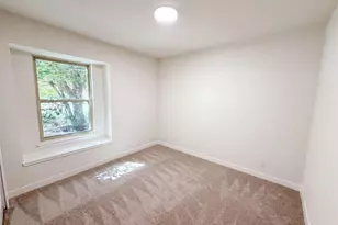 605 Hawthorne Ln, Round Rock, TX 78664 - Photo 14