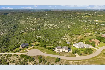 360 Stacey Ann Cove, Dripping Springs, TX 78620 - Photo 4