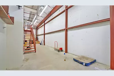200 Commercial Drive, Taylor, TX 76574 - Photo 20