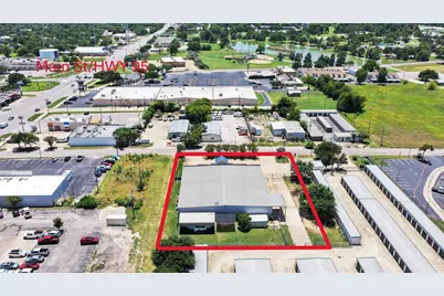 200 Commercial Drive, Taylor, TX 76574 - Photo 2