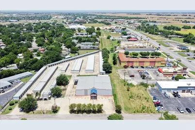 200 Commercial Drive, Taylor, TX 76574 - Photo 30