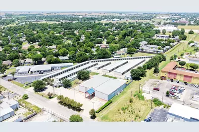 200 Commercial Drive, Taylor, TX 76574 - Photo 32