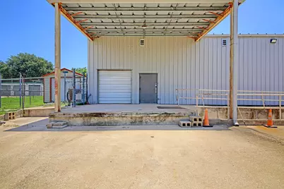 200 Commercial Drive, Taylor, TX 76574 - Photo 6