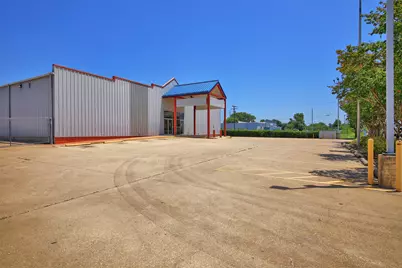 200 Commercial Drive, Taylor, TX 76574 - Photo 4