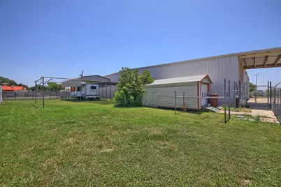 200 Commercial Drive, Taylor, TX 76574 - Photo 26
