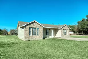 750 Fallen Oak Dr, Bertram, TX 78605 - Photo 1