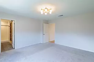 225 Wonderful Life Way, Jarrell, TX 76537 - Photo 24