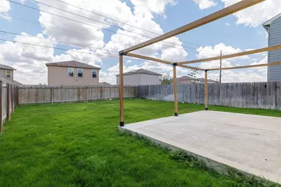 225 Wonderful Life Way, Jarrell, TX 76537 - Photo 32