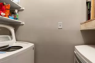 807 W 25th St, Austin, TX 78705 - Photo 16