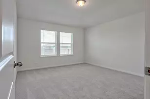 156 Sleep Holw, Jarrell, TX 76537 - Photo 8