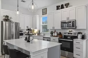 137 Kawainui Ln, Bastrop, TX 78602 - Photo 12