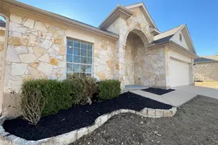 1000 Estival Dr, Kyle, TX 78640 - Photo 8