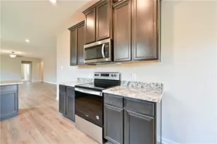 404 Freedom Park Ave, Liberty Hill, TX 78642 - Photo 10