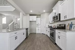 301 Greenway Dr, Georgetown, TX 78628 - Photo 14