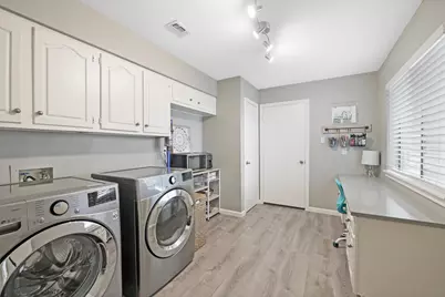 11512 Tin Cup Drive #201, Austin, TX 78750 - Photo 10