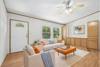 139 Meadow Creek Drive, Bastrop, TX 78602 - Photo 4