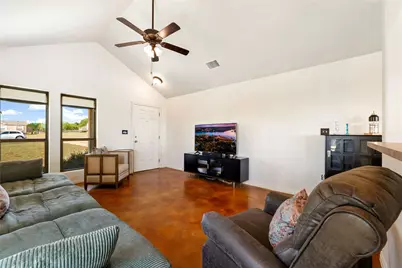 833 Thousand Oaks Trail, Liberty Hill, TX 78642 - Photo 4