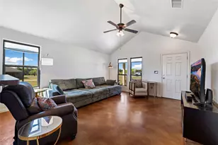 833 Thousand Oaks Trail, Liberty Hill, TX 78642 - Photo 6