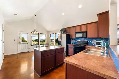 833 Thousand Oaks Trail, Liberty Hill, TX 78642 - Photo 8