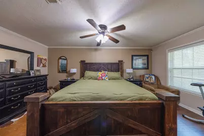 704 E 16th Street, Cameron, TX 76520 - Photo 14