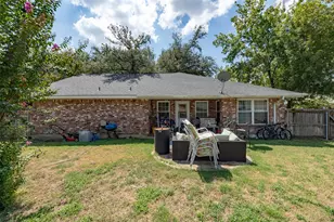 704 E 16th St, Cameron, TX 76520 - Photo 24