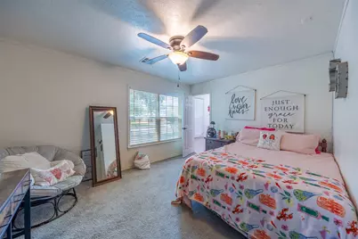 704 E 16th Street, Cameron, TX 76520 - Photo 20