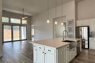 19521 Tranquility Fls Cv, Lago Vista, TX 78645 - Photo 14