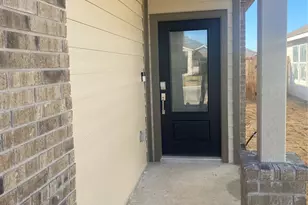9052 Rancher Trl, Seguin, TX 78155 - Photo 4